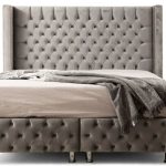 LIT COFFRE CLOUTÉ CAPITONNÉ