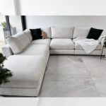 Canapé Julia Modulable en Chenille Blanc Cassé 4+1 avec Pouf – Élégance et Confort Personnalisables