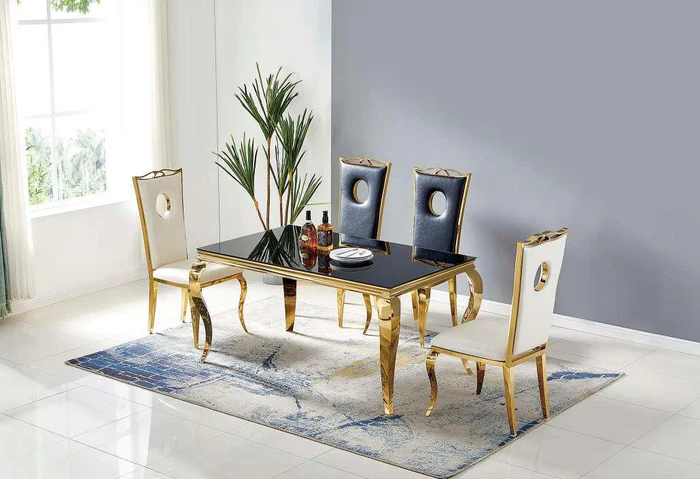 0fa7f2bf7518a030c54be7411b69971b_0194460d-3787-4a34-84bf-447c30383768 (1) Table à Manger Victoria marbre Noir pieds Or – Image 1