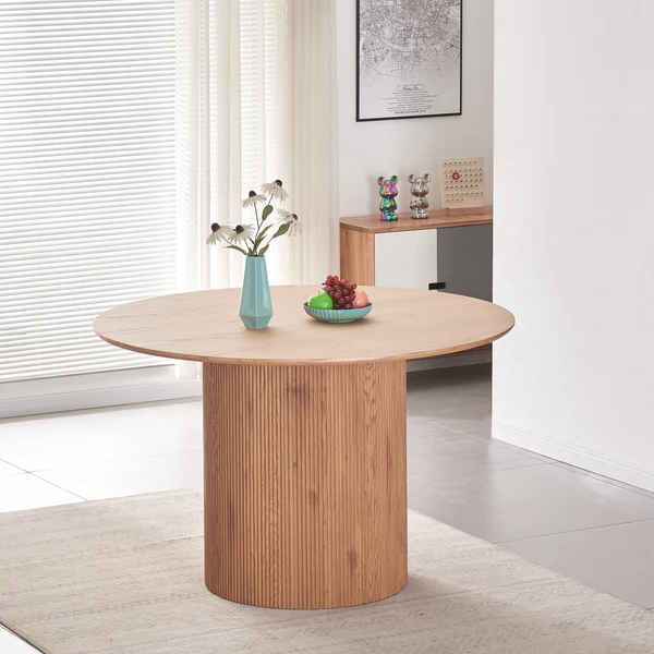 240B19EB-A422-4938-9B67-9189A72107B7 Table Baieta – Image 1